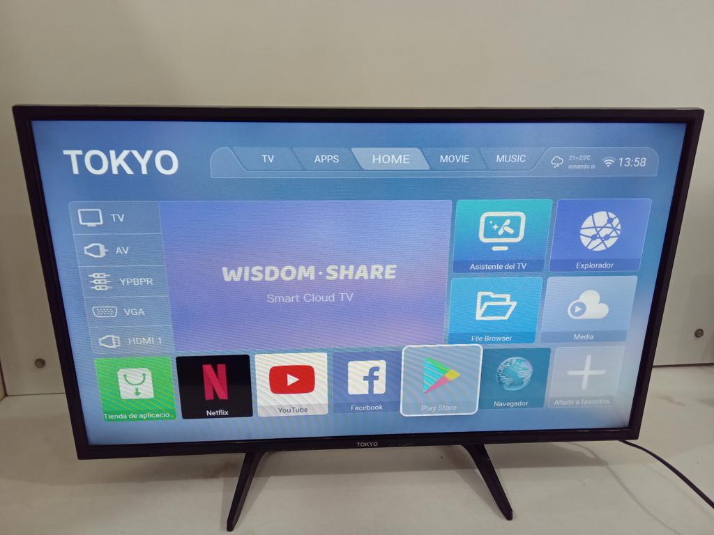 Televisor Led Smart De 32 '' Marca Tokyo Modelo Tvtoksf32sm-N Con Control Usado En Buen Estado Acc Con Control Y Patita