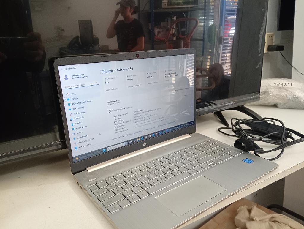 Foto 2 de Notebook Marca Hp Modelo 15-Dy0014ds Procesador Intel Celeron Memoria Ram Memoria Ram 4 Gb Disco Duro 237 Gb Generacion No Tiene Acc No Tiene