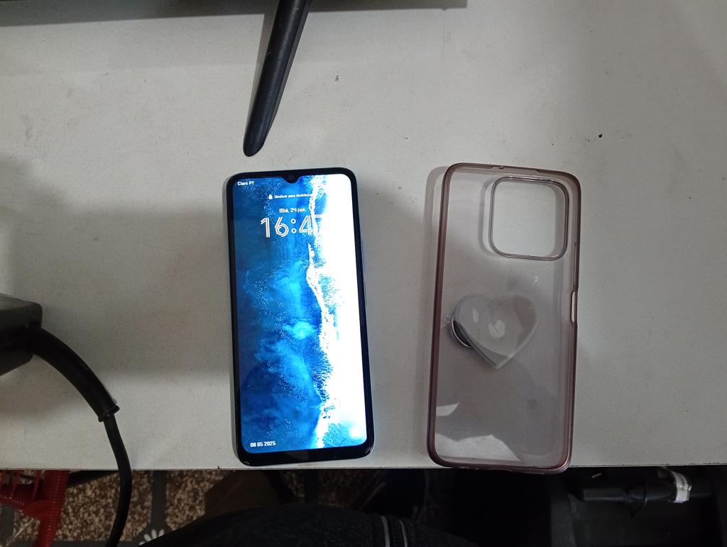 Celular Marca Redmi Modelo No Tiene Memoria Ram 4 Gb Almacenamiento Interno 128 Gb Imei No Tiene Acc Con Estuche