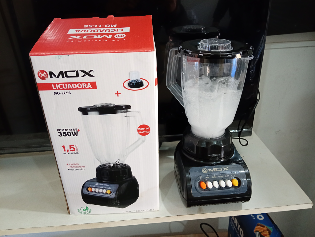 Foto 2 de Licuadora Marca Mox Modelo No Tiene Velocidades Nuevo Sin Uso Acc Con Jarra De