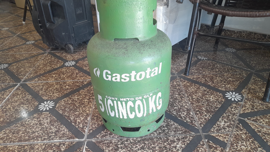 Garrafa Cap 5 Kg. Marca Gas Total Usado En Buen Estado Color Verde Acc No Tiene