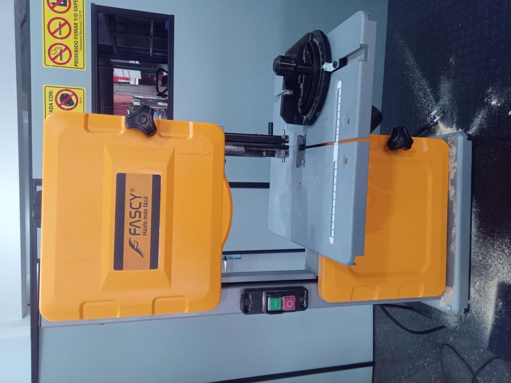 Sierra Tipo Circular Marca Fascy Modelo Fa2200 Usado En Buen Estado Acc Guia De CorteCable Cte