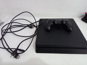 Juego Electronico Ps4 Marca Sony Modelo Cuh-2115b Disco Duro 861 Gb Con Control Sin Caja Usado En Buen Estado Acc MandoCable CorrienteCable Hdmi