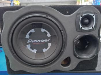 Caja C/ Parlantes Para Auto Usado En Buen Estado Acc 1 Altavoz 1 Trompeta Y Un Mini Altavoz