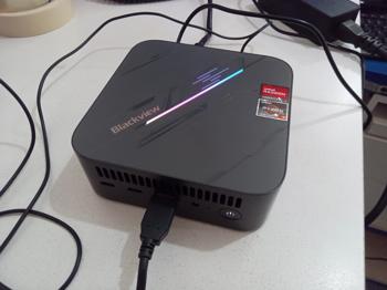 Cpu Para Computadora Marca Blackview Modelo Mp100 Procesador Amd Ryzen 7 Con No Tiene Memoria Ram 16 Gb Color Negro Disco Duro 1.000 Gb Acc Cable HdmiCable Cte Tipo Transformador