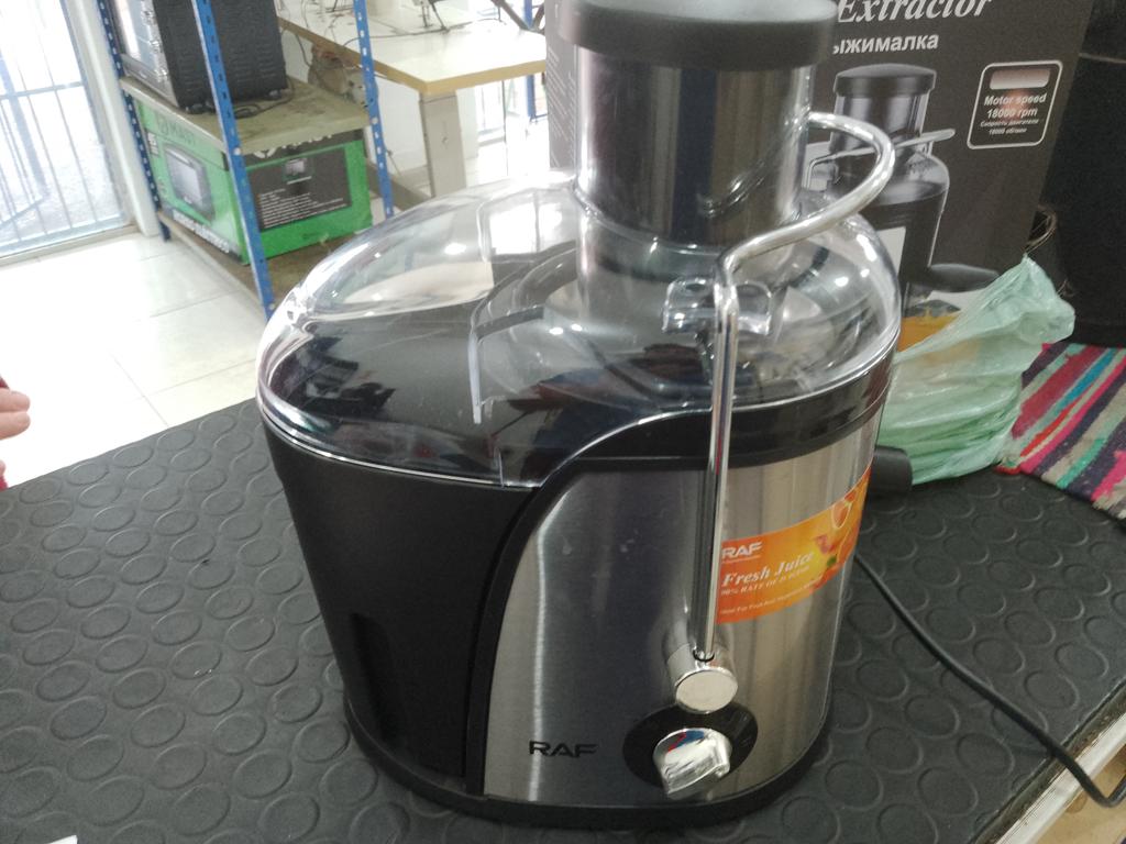 Extractor De Aire Marca Raf Modelo R.2805 Usado En Buen Estado Acc CajaJarrita De 350ml