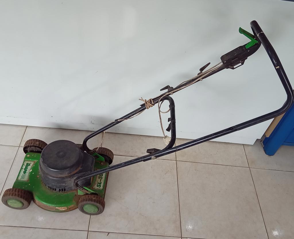 Cortadora De Cesped Marca Trapp Modelo Sl-30s Usado En Buen Estado Acc Con CuchillaRuedas