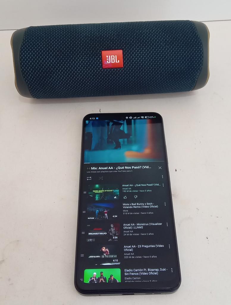 Speaker Potencia Watts No Tiene Marca Jbl Sin Control Modelo Flip 5 Usado Con Desgaste Sin Caja Acc No Tiene
