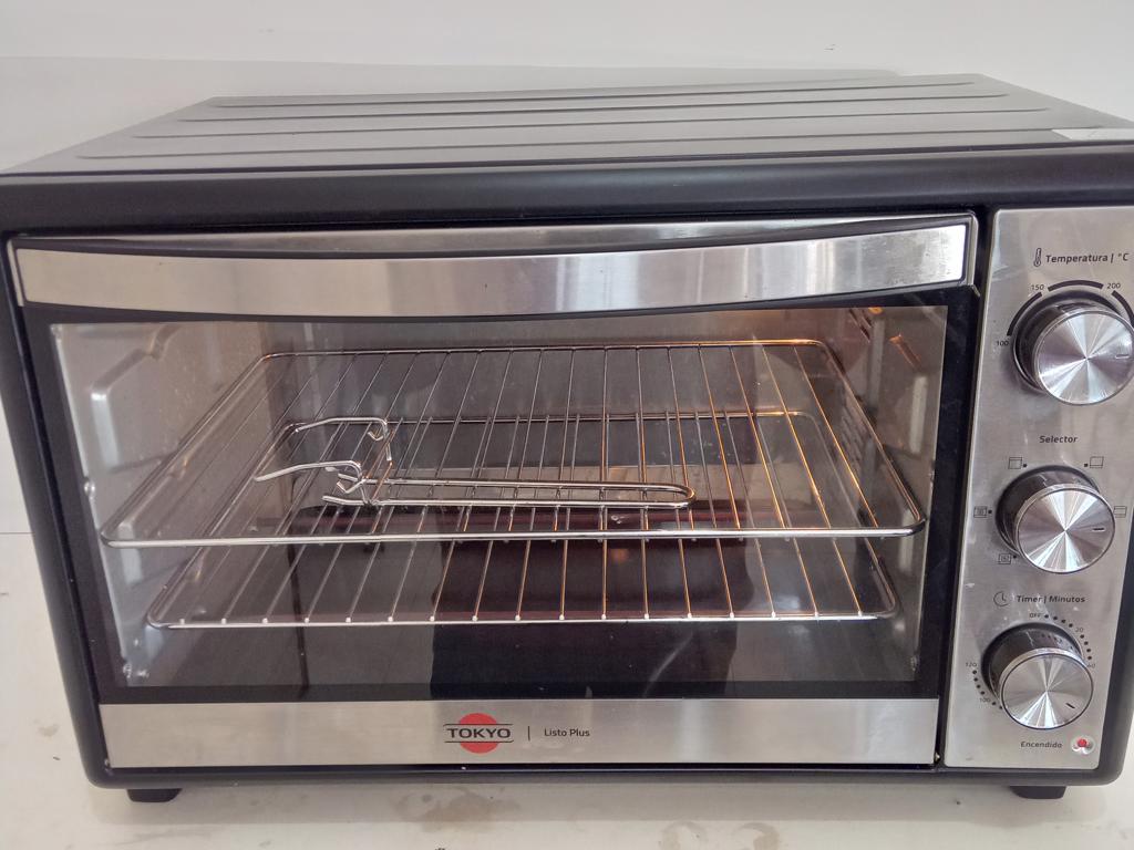 Horno Marca Tokyo Litros 46 Modelo Edthelistop Usado En Buen Estado Acc Con Dos Parrillas Y Una BandejaAgarradera