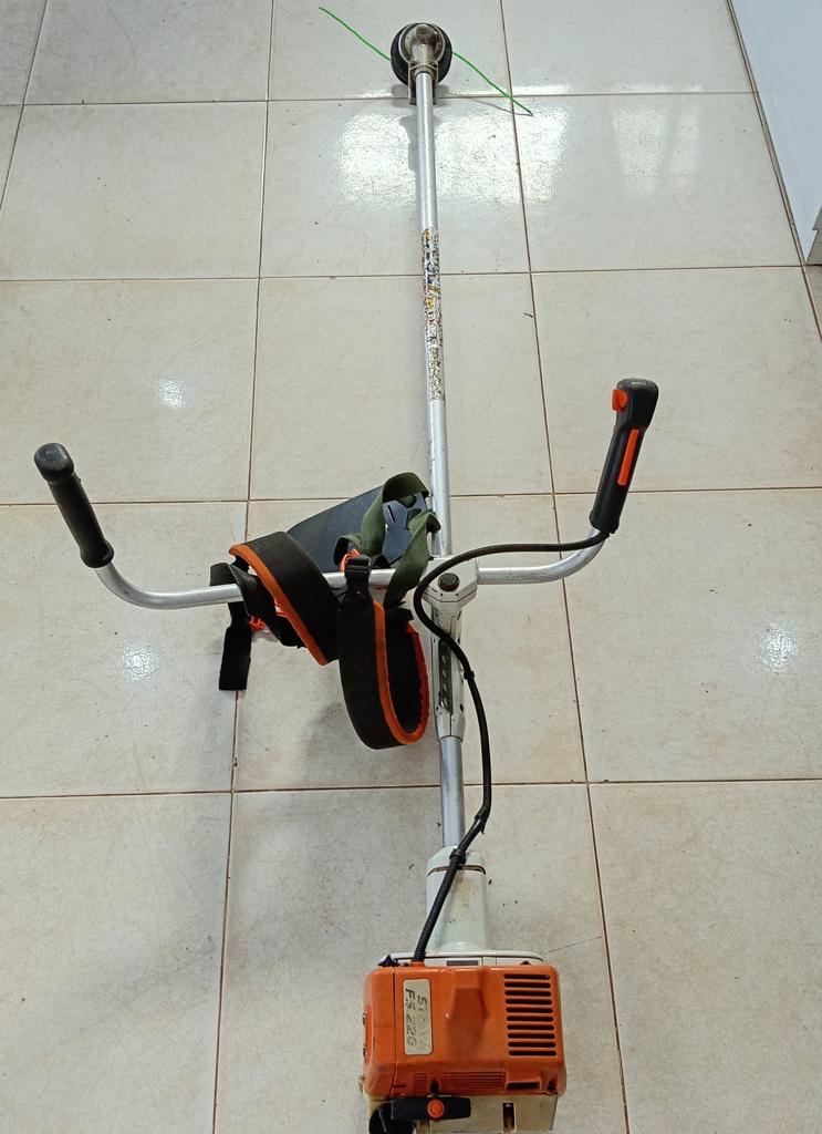 Desmalezadora Marca Stihl Modelo Fs220 Usado En Buen Estado Original Si Acc Cabezal Con NylonChaleco
