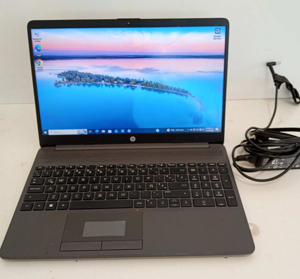 Notebook Marca Hp Modelo Rtl8822ce Procesador Celeron Memoria Ram 4 Gb Disco Duro 237 Gb Generacion 4 Acc Teclado Numerico