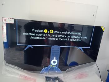 Televisor Led Smart De 50 '' Marca Tokyo Modelo Tvtokufle50ka4 Con Control Nuevo Sin Uso Acc Control Patita Soporte Para La Pared Cable Power Manual