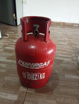 Garrafa Cap 10 Kg. Marca Pumagas Usado En Buen Estado Color Rojo Acc No Tiene