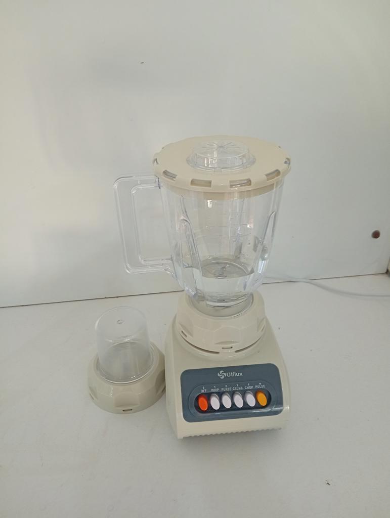 Licuadora Marca Utilux Modelo No Ref 127 Velocidades Usado En Buen Estado Acc Jarra Tapa Jarra Pequeña