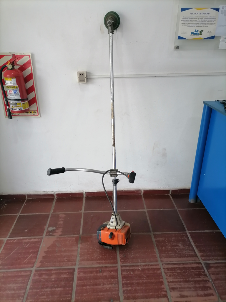 Desmalezadora Marca Sthil Modelo Fs250 Usado En Buen Estado Original Si Acc Hilo Naylon1cabezal Verde