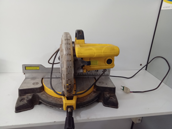 Sierra Tipo Ingletadora Marca Ferton Modelo Sej255 Nro Usado En Buen Estado Acc ProtectorDisco De CorteManija De Agarre