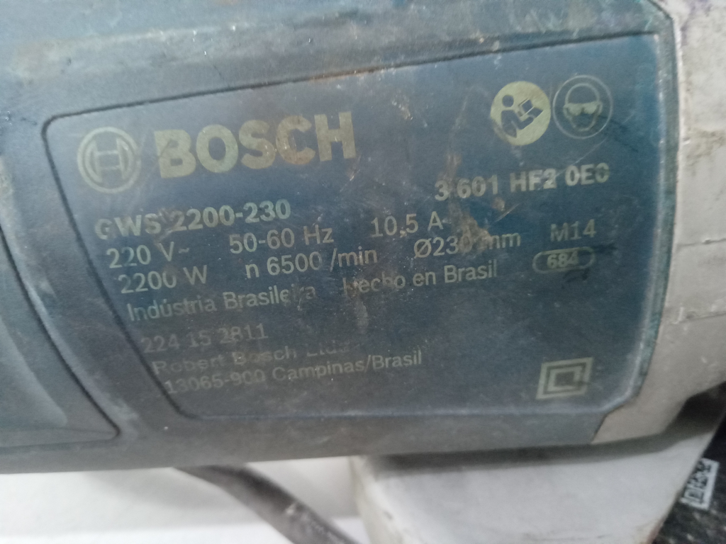 Foto 3 de Pulidora Marca Bosh Modelo Gsw2200-230 Tamaño Grande Usado En Buen Estado Acc ProtectorMango Disco