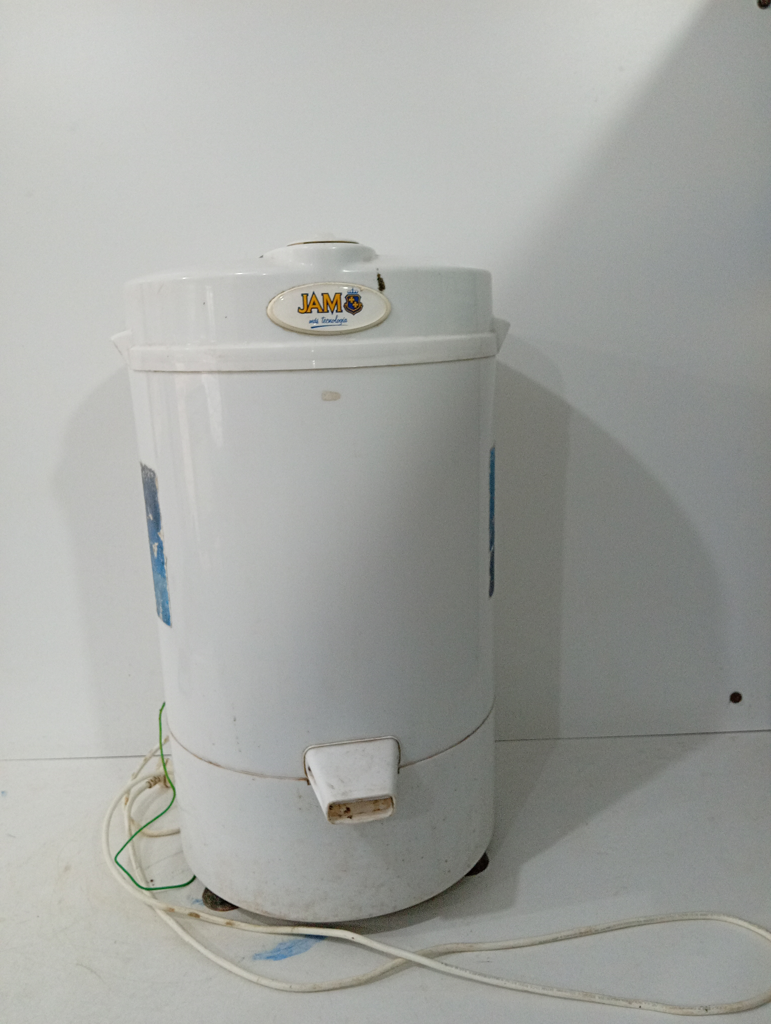 Centrifugadora Marca Jam Modelo Centrifuga 5.5 Usado Con Desgaste Acc Tambor Acero IxodidableCable TierraTapa De Plastico