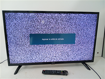 Televisor Led Convencional De 32 '' Marca Tokyo Modelo Toktcled32d-N Usado Con Desgaste Con Control Sin Caja Acc Par De Patitas