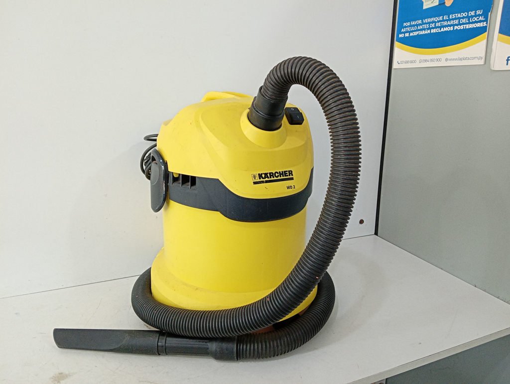 Aspiradora Marca Karcher Modelo Wd2 Usado Con Desgaste Acc 1manguera Con PicoPar De Rueditas