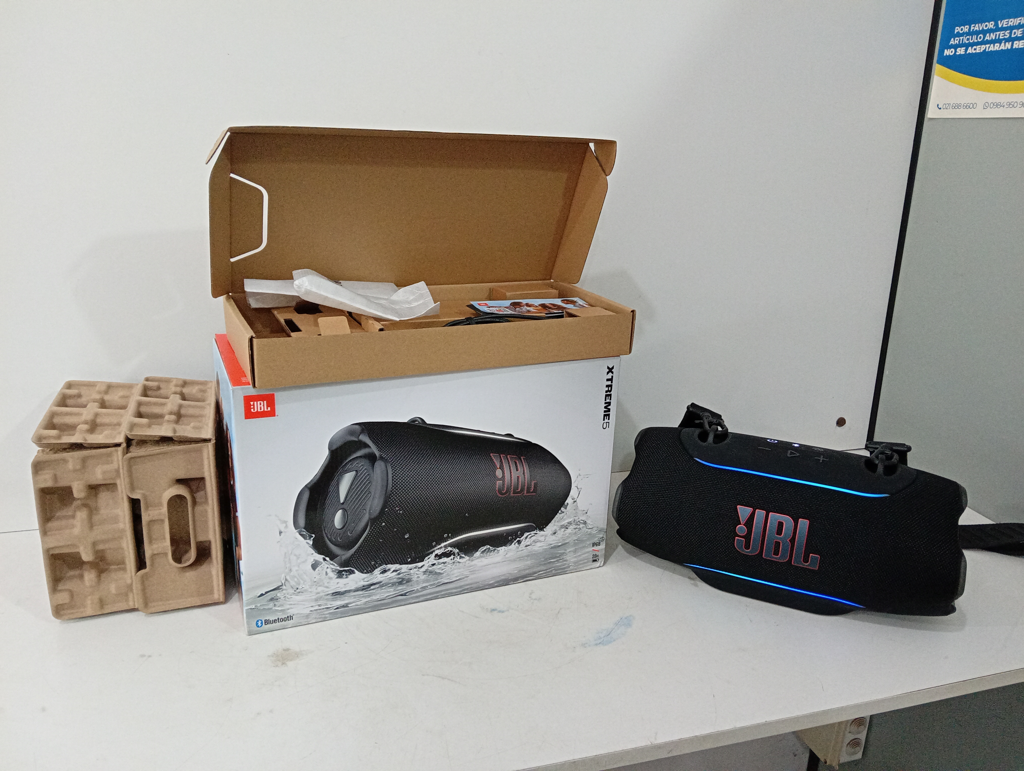 Speaker Potencia Watts 130 Marca Jbl Sin Control Modelo Xtreme 5 Nuevo Sin Uso Con Caja Acc Cable Cte Con Transformador Jbl OriginalManual1colgador