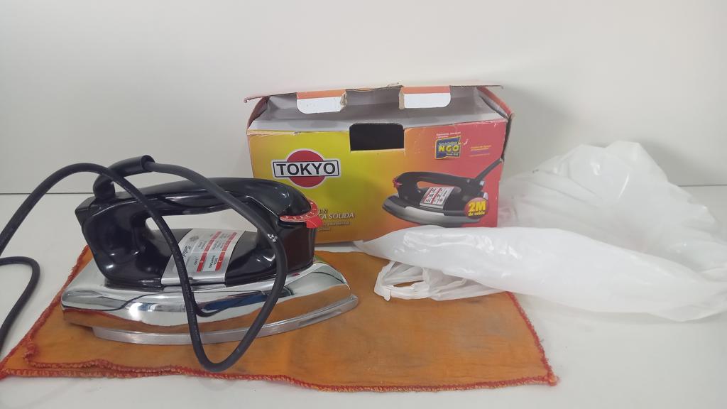 Plancha Electrica Marca Tokyo Modelo Edtptoksolida-N Usado En Buen Estado Acc No Tiene