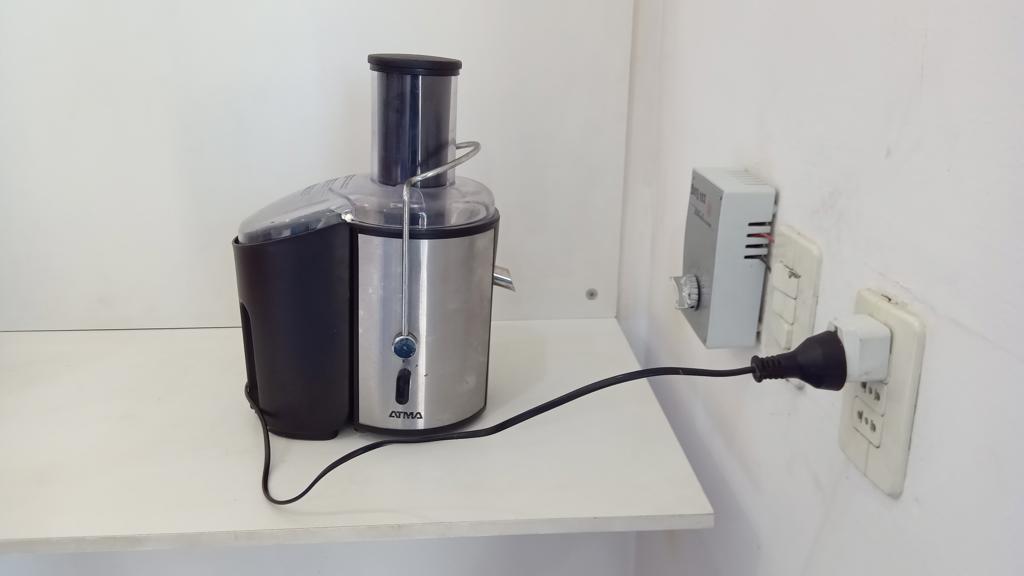 Exprimidora Marca Atma Modelo Ex8241e Usado En Buen Estado Acc No Tiene