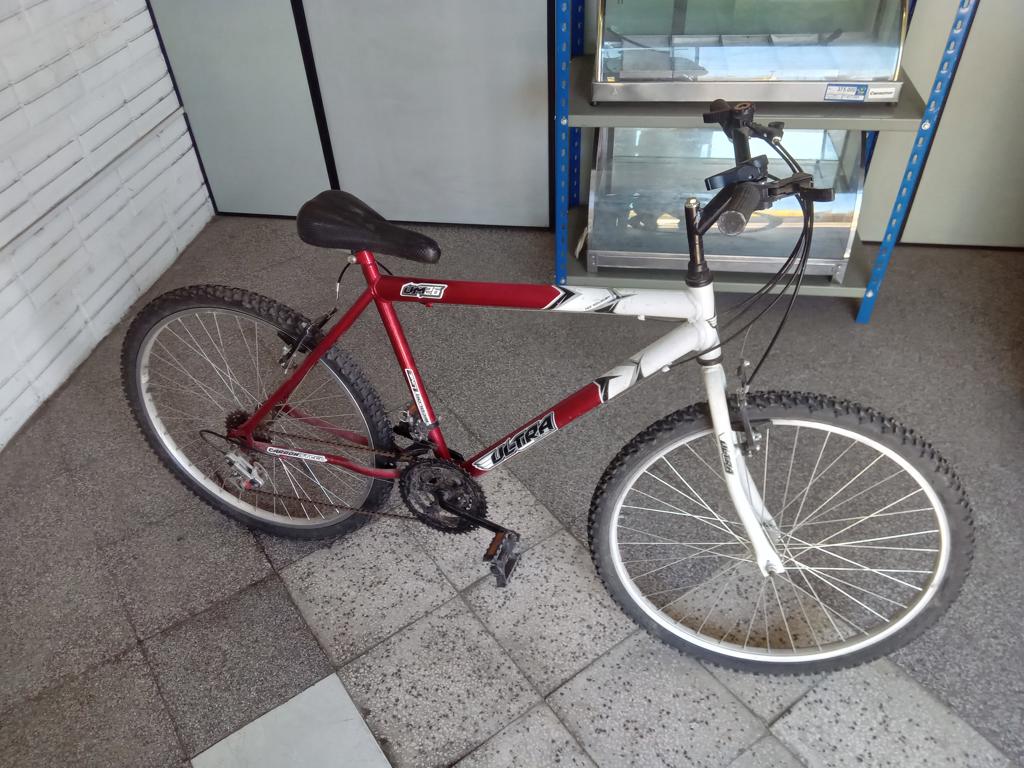 Bicicleta Marca Ultra Bikers Aro 26 Modelo Um26 Usado En Buen Estado Acc Freno DelanteroFreno TraseroCon Patita
