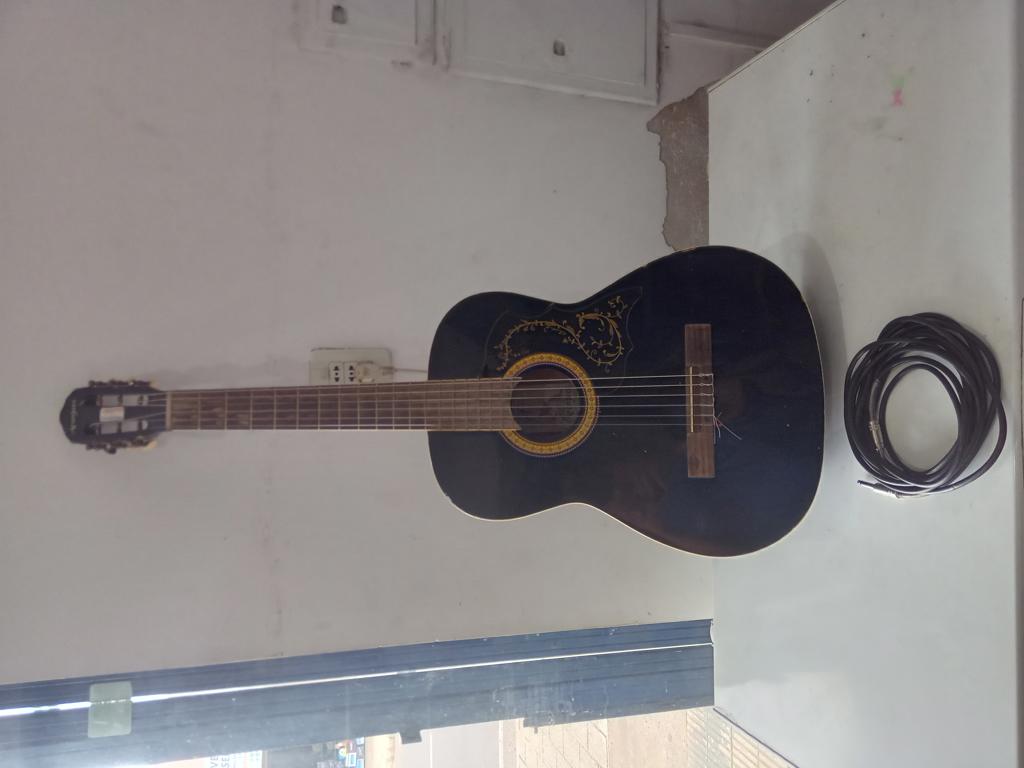 Guitarra Marca Aranjuez Modelo Aefg94/Bk Usado En Buen Estado Acc Cable Plus