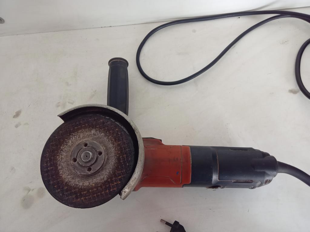 Pulidora Marca Black+Decker Modelo No Tiene Tamaño Pequeño Usado En Buen Estado Acc Con ManijaCon Disco De CorteCon Protector De Disco