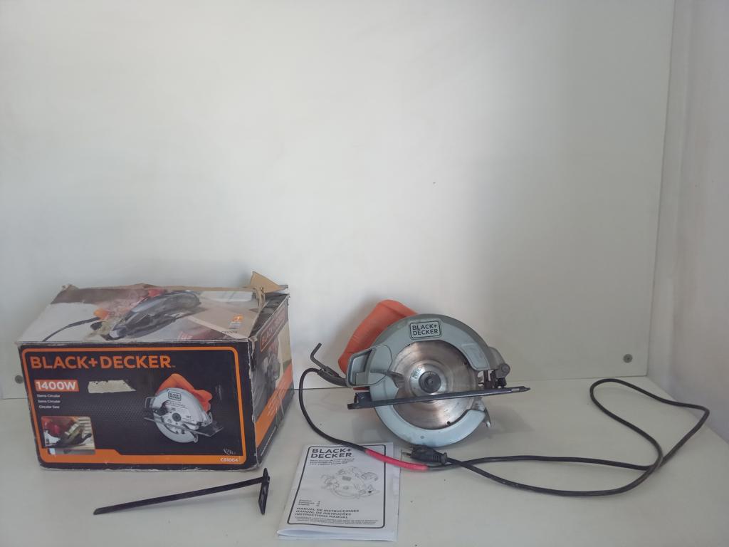 Sierra Tipo Circular Marca Black+Decker Modelo Cs1004-B2c Usado En Buen Estado Acc Con Protector De Disco Disco De CorteRegla