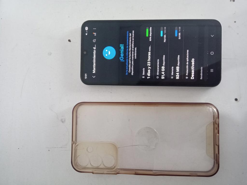 Celular Marca Samsung Modelo A15 Memoria Ram 4 Gb Almacenamiento Interno 128 Gb Acc Con Protector De Goma