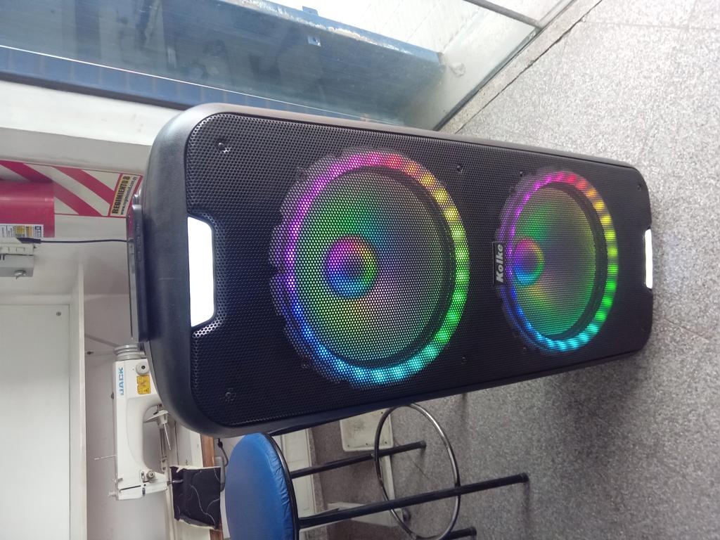 Caja De Sonido Amplificada Marca Kollke Modelo Kolke Kpg-303 Sin Control Usado En Buen Estado Acc Cable Corriente