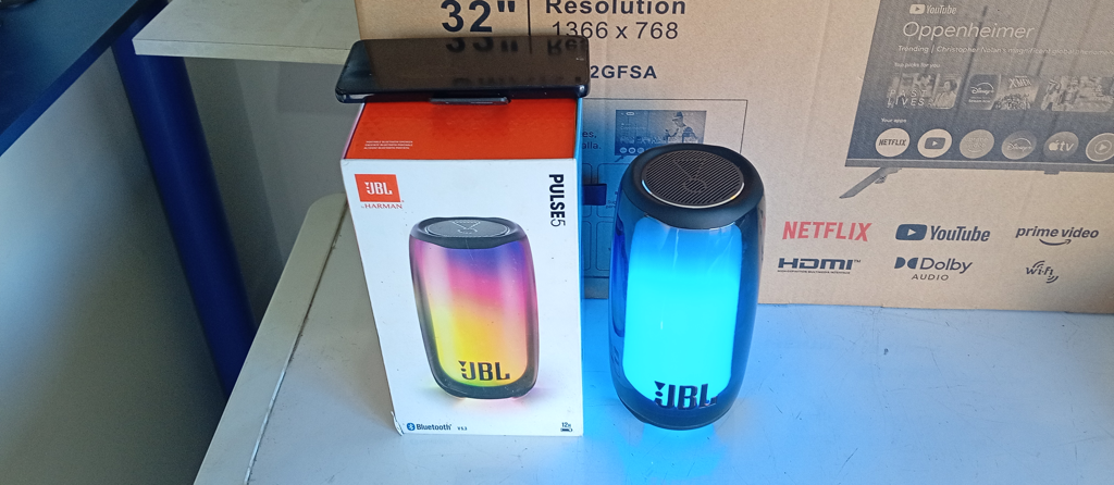 Speaker Potencia Watts No Tiene Marca Jbl Sin Control Modelo Pulse 5 Usado En Buen Estado Con Caja Acc Cable Usb OriginalManualFunda
