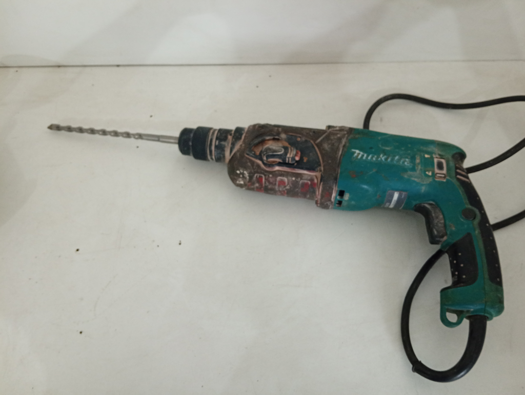 Taladro Marca Makita Modelo Hr2470 Usado En Buen Estado Acc No Tiene
