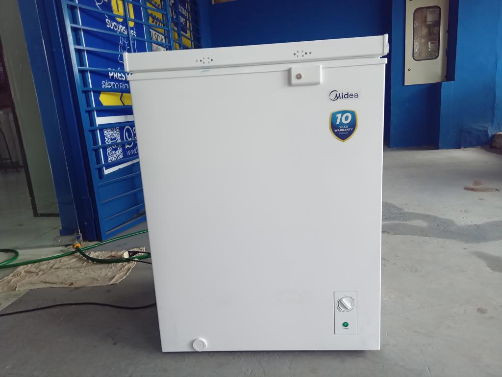 Congeladora / Frezzer Marca Midea Litros 142 Modelo Mdrc206fzg01 Nuevo Sin Uso Acc Una CanastaDos LlavesUna Manija