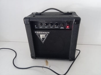 Amplificador De Sonido P/ Guitarra Marca Freeman Modelo Imput Power Usado En Buen Estado Acc: ManijaTamaño Mediano2 Salidas De Aux Comentario: 40watt