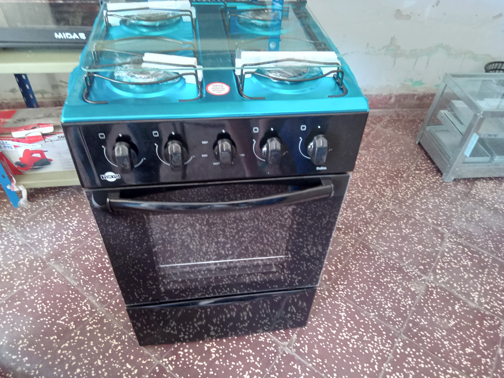Cocina A Gas Marca Tokyo Modelo Dallas Nuevo Sin Uso Acc 4 Hornallas