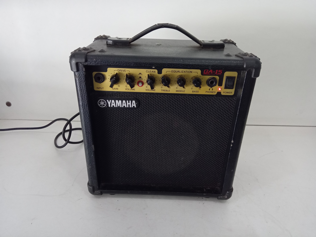 Amplificador De Sonido P/ Guitarra Marca Yamaha Modelo Ga-15 Usado En Buen Estado Acc No Tiene