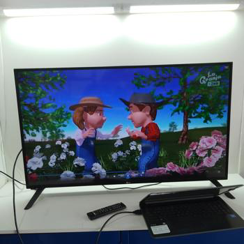 Televisor Led Convencional De 43 '' Marca Lg Modelo 43lj500 Usado En Buen Estado Con Control Sin Caja Acc Control Par De PatitasCable Corriente