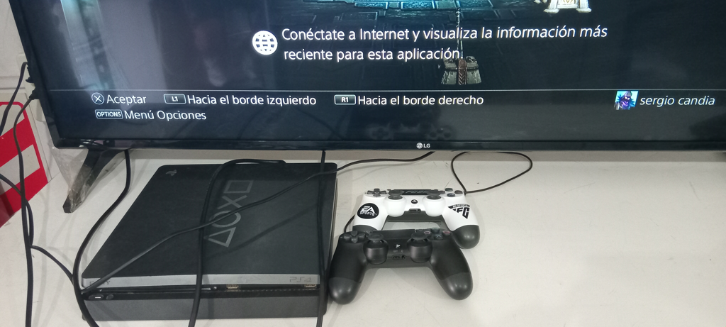 Juego Electronico Ps4 Marca Sony Modelo Cuh-2216b Disco Duro 1.000 Gb Con Control Sin Caja Usado En Buen Estado Acc 2 ControlesCable HdmiCable Usb De CargaCable Power