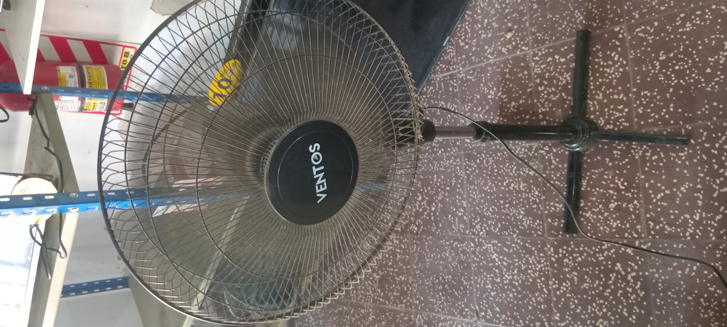 Ventilador 3 Velocidades Marca Ventos Modelo Fs-40-S002 Usado En Buen Estado Acc Patas3 Aletas