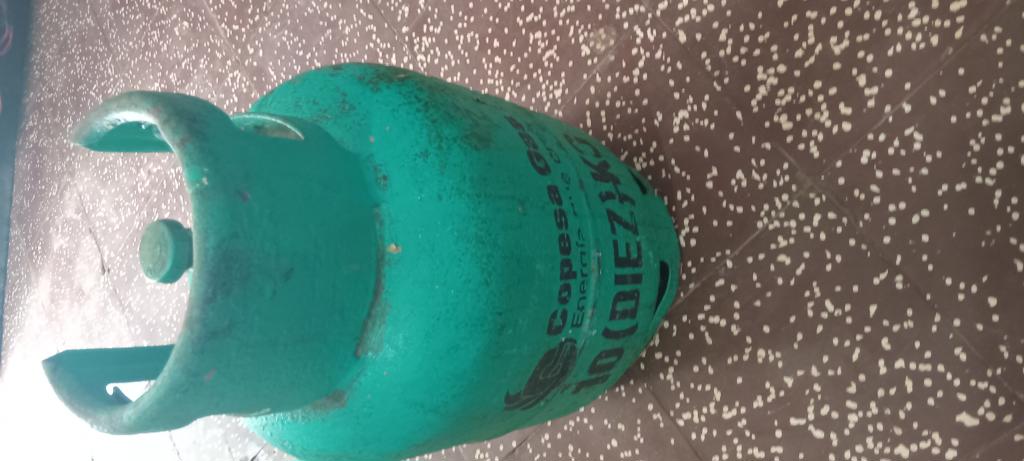 Garrafa Cap 10 Kg. Marca Copesa Gas Usado En Buen Estado Color Verde Acc No Tiene