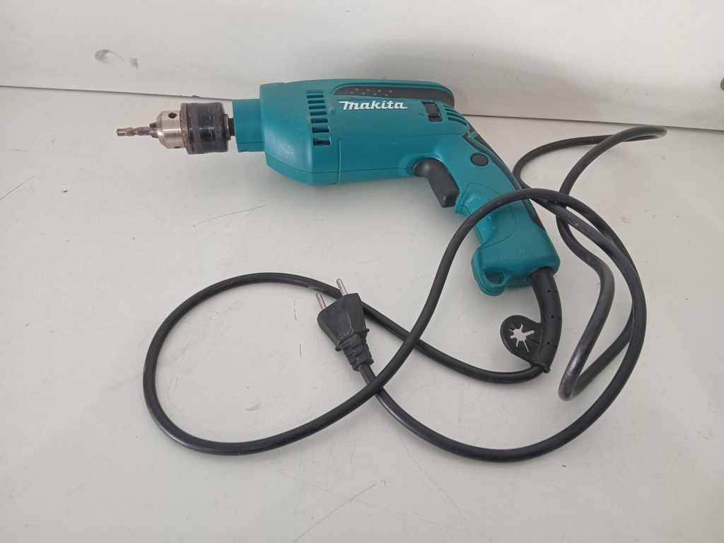 Taladro Marca Makita Modelo Hp1640 Usado En Buen Estado Acc Mecha
