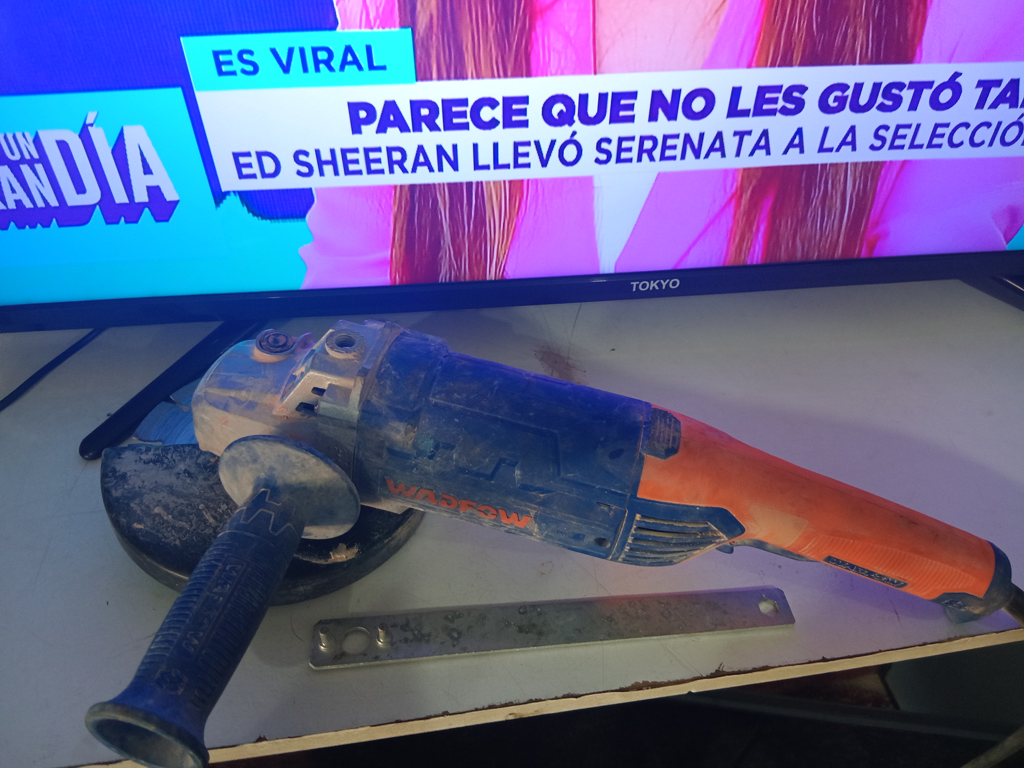 Pulidora Marca Wadfow Modelo Wag851801 Tamaño Grande Usado En Buen Estado Acc DiscoProtectorLlave