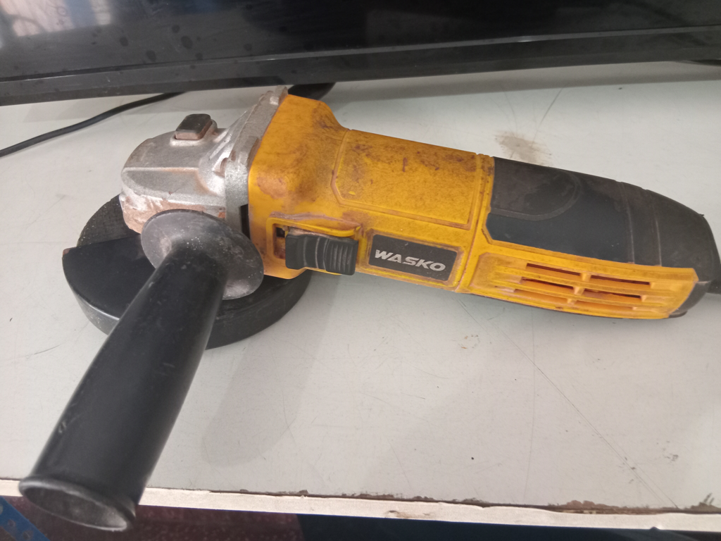 Pulidora Marca Wasko Modelo Wa71152 Tamaño Chico Usado En Buen Estado Acc DiscoProtectorLlave