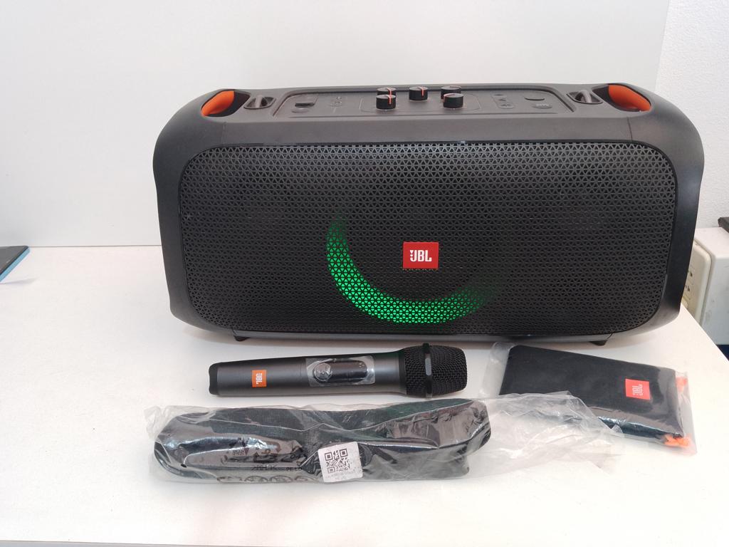 Equipo De Sonido Marca Jbl Sin Control Modelo Party Box On The Go Usado En Buen Estado Acc MicrofonoCorreaBolsa Para Mitelefono Jbl