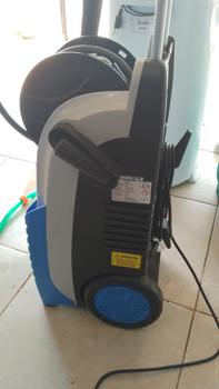 Hidro Lavadora Marca Shulz Modelo 200w Usado En Buen Estado Acc PistolaCable De Carga Electrica En Carril