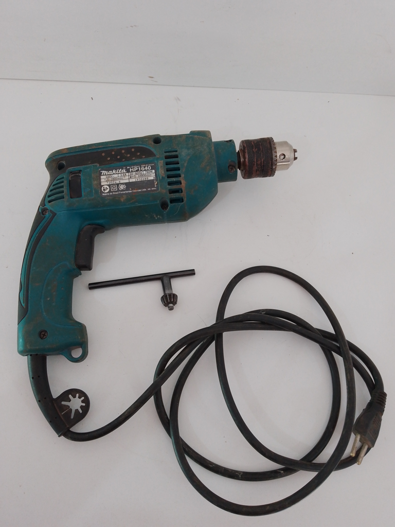 Taladro Marca Makitta Modelo Hp1640 Usado Con Desgaste Acc Llave De Madril