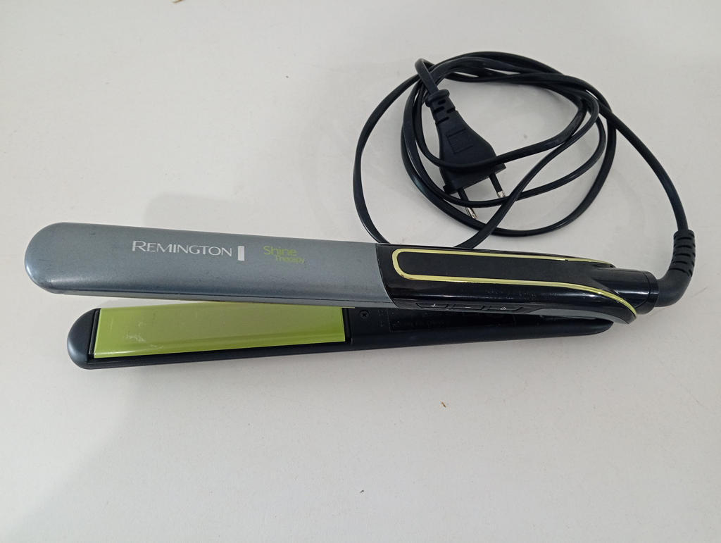 Planchita Para Cabello Marca Remington Modelo S12a Usado En Buen Estado Acc No Tiene